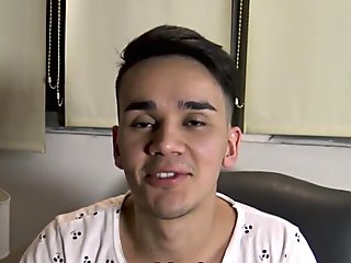 Latin hunk tastes cock for cash